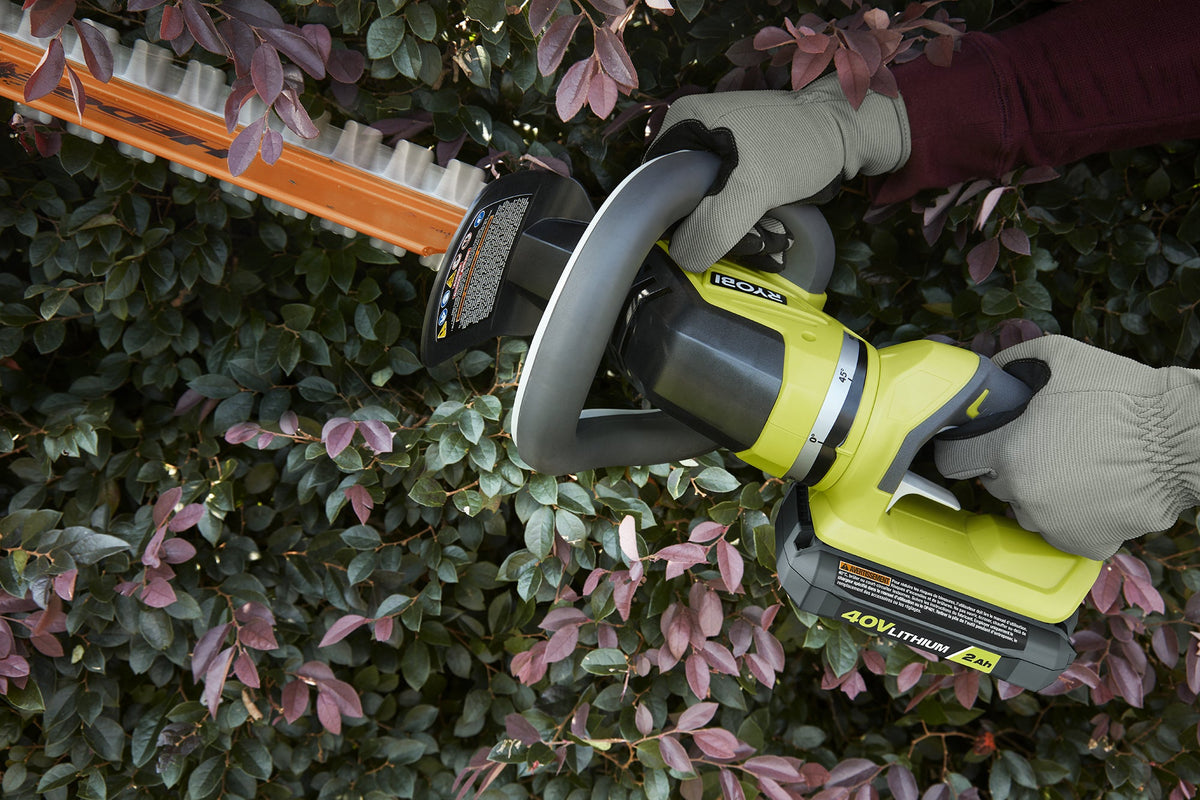 40V 24" HEDGE TRIMMER KIT Image 12