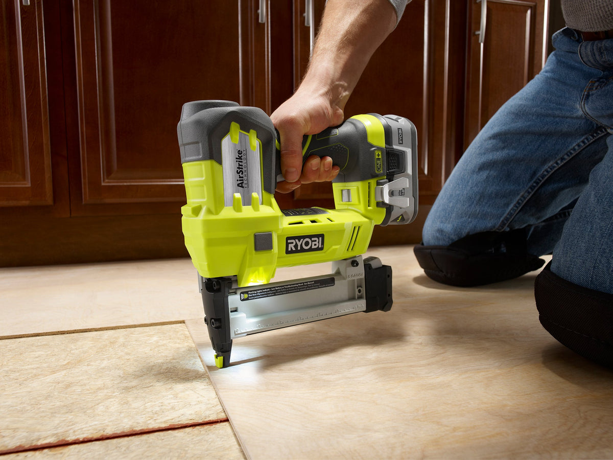 18V ONE+ AirStrike™ 18GA Narrow Crown Stapler Image 8