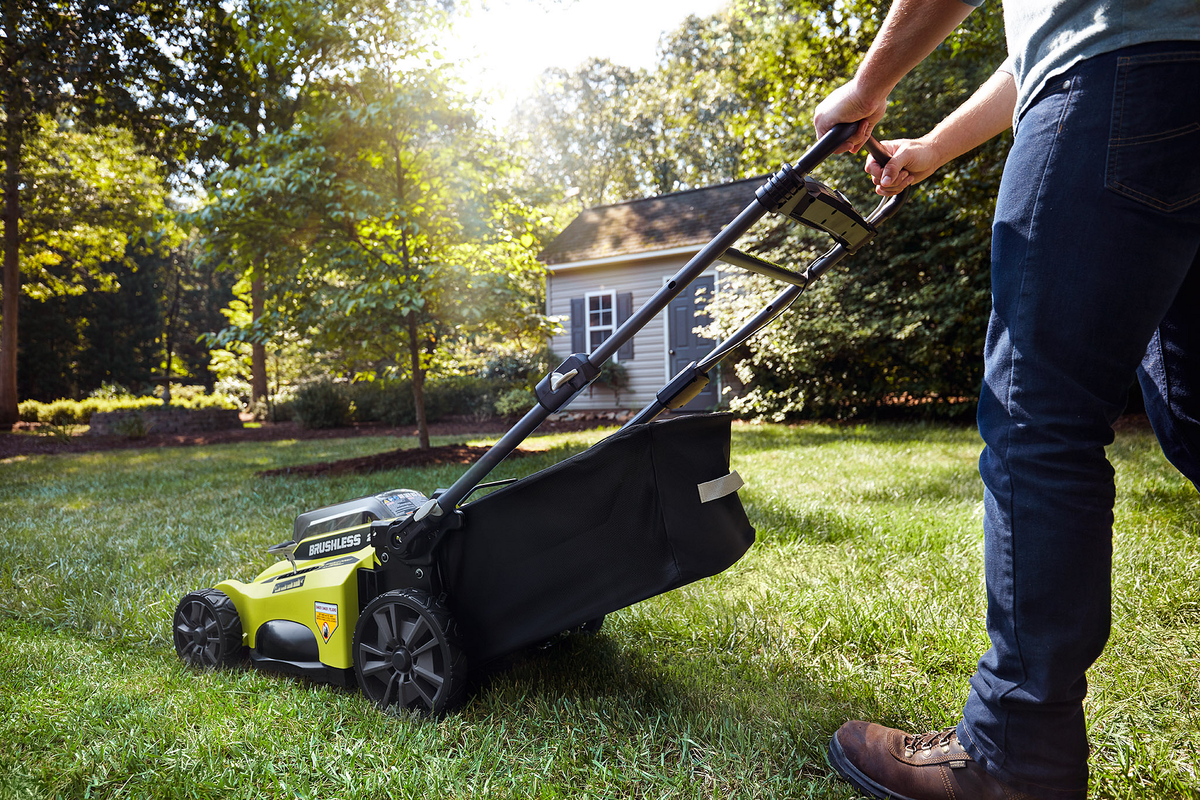 40V BRUSHLESS 20" PUSH LAWN MOWER KIT Image 4