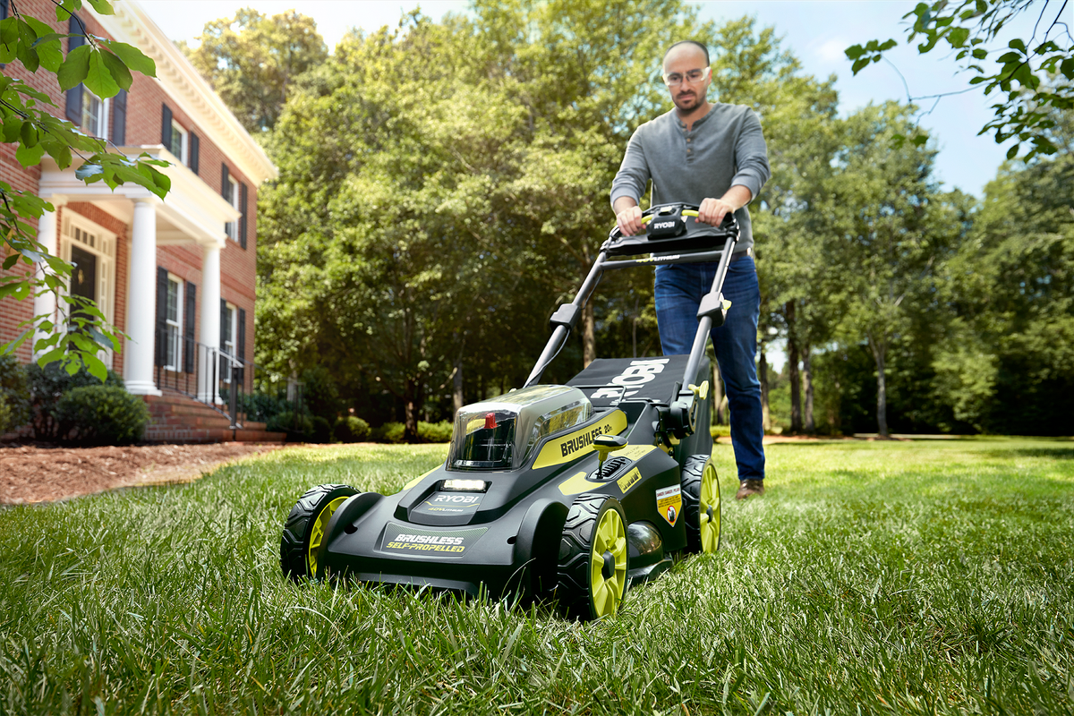 40V BRUSHLESS 20" SELF-PROPELLED LAWN MOWER  Image 3
