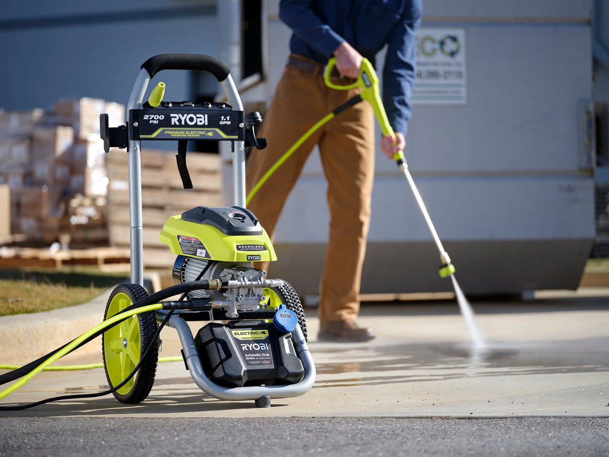 2700 PSI 1.1 GPM Brushless Electric Pressure Washer Image 4