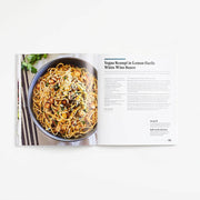 The Meatless Monday Family Cookbook: Kid-Friendly, Plant-Based Recipes [Go Meatless One Day a Week - or Every Day!]